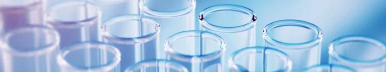 Absaugtechnik für Glasbearbeitung mit Fokus auf Glasstaub und feine Partikel